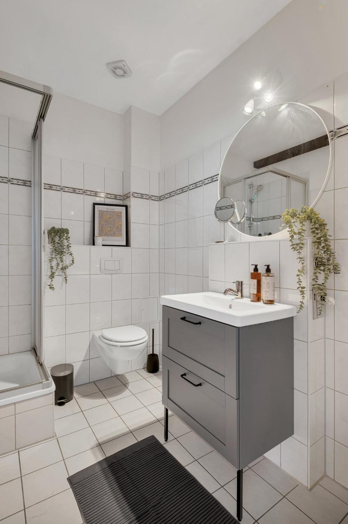 Apartment Tiny - Innenstadt - Balkon - Smart Tv *